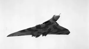 Vulcan Bomber Prints: Avro Vulcan B2 Print - New Photographic Content