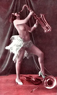 <b class=qtipBold><figcaption>Ruth Bayton, Paris, 1927</figcaption></b><br>Ruth Bayton, Paris, 1927, 'Une Virtuose du Jazz-Band' Date: 1927<br><em>© Mary Evans / Jazz Age Club Collection</em> Ruth Bayton, Paris, 1927