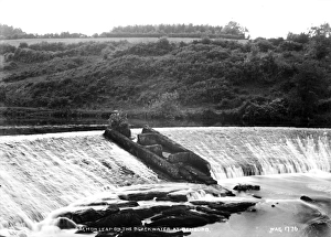 Salmon Leap on the Blackwater at Benburb Salmon Leap on the Blackwater at Benburb