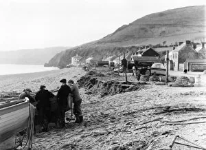 Rowing Collection: Scene with fishermen at Beesands, Start Bay, Devon