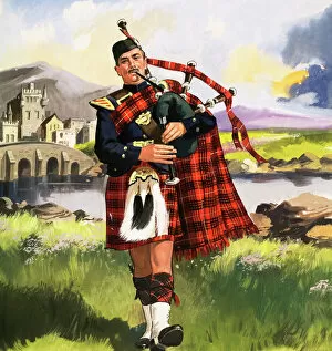 Highlands Gallery: Scotsman playing bagpipes