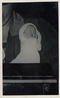 Scottish medium Helen Duncan during seances Scottish medium Helen Duncan during seances