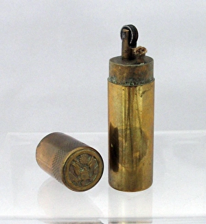 Second World War Trench Art lighter - bullet-shaped Second World War Trench Art lighter - bullet-shaped