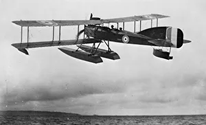 Short seaplane Type 184 in flight, WW1 Short seaplane Type 184 in flight, WW1