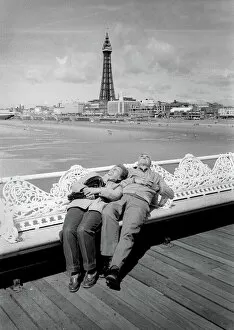 Seaside Gallery: sleeping on Blackpool prom