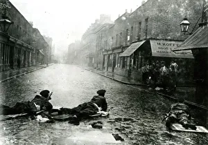 Soldiers lie in road, Sidney Street Siege, London Soldiers lie in road, Sidney Street Siege, London