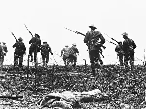 The Somme 1916 British Troops Advance Print