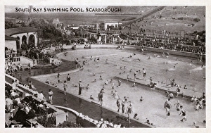Holidaymakers Gallery: South Bay Swimming Pool, Scarborough, North Yorkshire