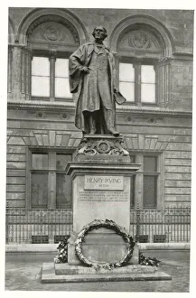Statue, Sir Henry Irving, Charing Cross Road, London Statue, Sir Henry Irving, Charing Cross Road, London