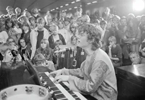 Images Dated 15th April 2010: Steve Winwood
