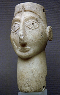 Stone Head. Represent a god, goddess or a worshipper. Late U Stone Head. Represent a god, goddess or a worshipper. Late U
