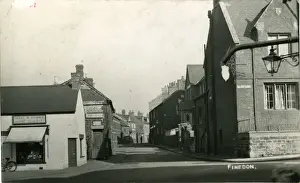 Well Prints: Well Street, Finedon Print, Northamptonshire