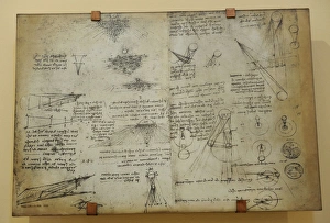 Studies on the moon. Leonardo da Vinci is interested in the Studies on the moon. Leonardo da Vinci is interested in the