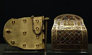 Sutton Gallery: Sutton Hoo Treasure. Royal shoulder-clasps. 7th-8th centurie