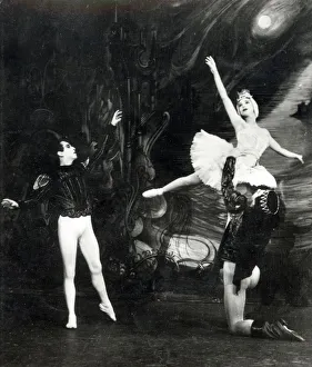 Swan Lake - Robert Helpmann, Margot Fonteyn, Leslie Edwards Swan Lake - Robert Helpmann, Margot Fonteyn, Leslie Edwards