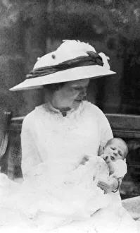 Sydney Jewell with her first-born son John Sydney Jewell with her first-born son John