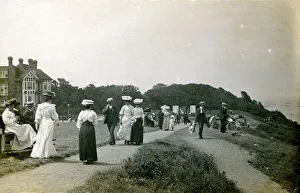 The Tankerton Hotel & Fine Edwardian Ladies on the Cliff-Top The Tankerton Hotel & Fine Edwardian Ladies on the Cliff-Top