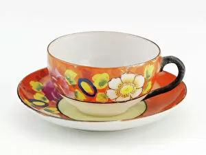 Crockery Gallery: Tea cup and saucer