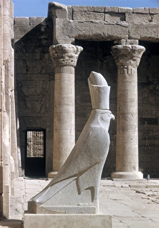 Ancient Egyptian Architecture Gallery: Temple of Horus at Edfu, Egypt