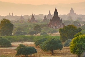 Temples and pagodas at sunset, Plain of Bagan, Myanmar Temples and pagodas at sunset, Plain of Bagan, Myanmar