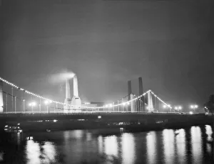 <b class=qtipBold><figcaption>Thames & Battersea</figcaption></b><br>A night scene on the Thames showing Battersea power station and the bridge<br><em>© Mary Evans Picture Library 2015 - https://copyrighthub.org/s0/hub1/creation/maryevans/MaryEvansPictureID/10103478</em> Thames & Battersea