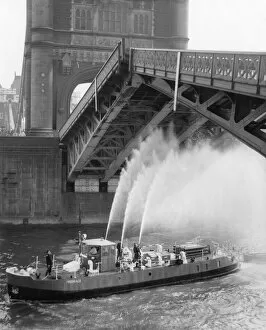 Fireman Collection: Tower Bridge jams in summer heat