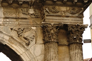 Triumphal Arch of the Sergii. Pula. Croatia Triumphal Arch of the Sergii. Pula. Croatia