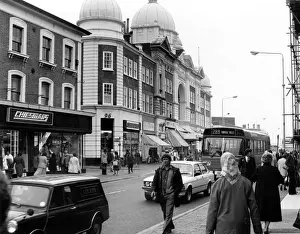 Prints of A busy scene on the high street at (Royal). Tunbridge Wells, Kent, England. Date: circa 1980 High Street Prints: Tunbridge Wells High Street Print circa 1980