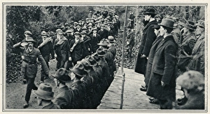 De Valera saluting - Anglo-Irish Treaty De Valera saluting - Anglo-Irish Treaty