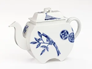 <b class=qtipBold><figcaption>'Variety' teapot and lid</figcaption></b><br>Glazed porcelain teapot and lid decorated with the 'Variety' pattern, a transfer-printed blue design including geometric motifs, fans and bamboo, part of a tea set manufactured by Royal Worcester in 1876. Date: 1876<br><em>© The Geffrye Museum of the Home / Mary Evans Picture Library</em> 'Variety' teapot and lid