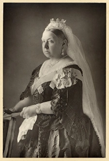 <b class=qtipBold><figcaption>Victoria/Photograph 1890</figcaption></b><br>QUEEN VICTORIA Photograph taken in 1890<br><em>© Mary Evans Picture Library</em> Victoria/Photograph 1890
