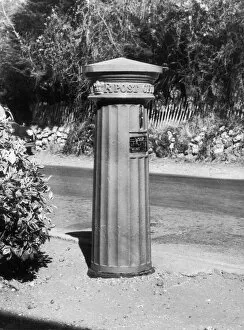 Images Dated 7th February 2008: Victorian Pillar Box 19C