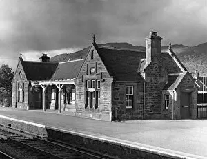 Inverness Collection: Victorian Train Station