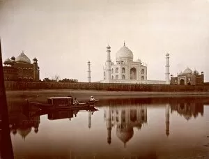 Jumna Gallery: View of the Taj Mahal in Agra, India