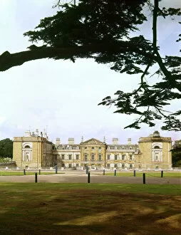 Images Dated 8th December 2016: View of Woburn Abbey, Bedfordshire