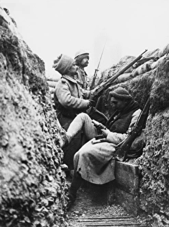 <b class=qtipBold><figcaption>Vimy Ridge 1915</figcaption></b><br>French front line trench on Vimy Ridge on the French Front in France during World War I in 1915<br><em>© Mary Evans/Robert Hunt Collection</em> Vimy Ridge 1915
