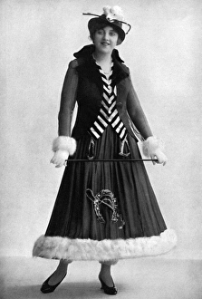 Musicals Gallery: Violet Loraine
