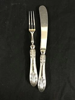 Images Dated 10th September 2018: White Star Line - First Class pickle knife and fork