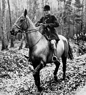 Images Dated 21st July 2004: Winston Churchill Hunting Boar, France, 1927