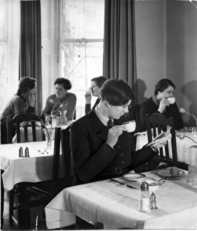 Women police officers at Pembridge Hall Section House, WW2 Women police officers at Pembridge Hall Section House, WW2