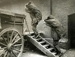 Women workers loading cart at London Gas Works, WW1 Women workers loading cart at London Gas Works, WW1