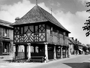 Timber Gallery: Wootton Bassett Cross