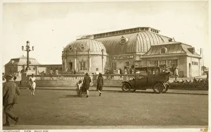 Holloway Gallery: The Worthing Pier Pavilion. Performing were the Co-Optimists