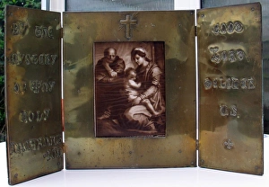 Images Dated 16th March 2011: WWI hand-crafted and embossed triptych