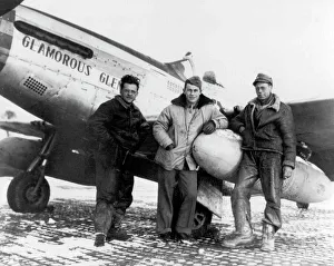 Yeager, Charles Elwood Chuck (centre) and his P-51D Yeager, Charles Elwood Chuck (centre) and his P-51D