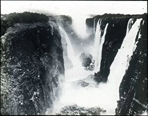Mosi-oa-Tunya / Victoria Falls Gallery: Zambia - Zimbabwe - The Falls, Victoria Falls