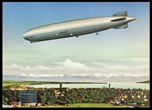 <b class=qtipBold><figcaption>Zeppelin Lz 127/Postcard</figcaption></b><br>LZ 127 Graf Zeppelin<br><em>© Mary Evans Picture Library</em> Zeppelin Lz 127/Postcard