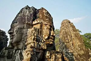 Carvings Gallery: Angkor Bayon faces - Cambodia