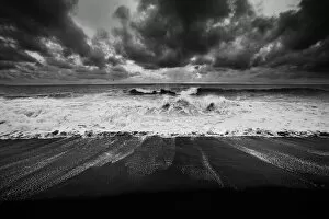 Images Dated 30th September 2007: Beach & Waves. Monterico Beach - Pacific Ocean - Guatemala. Black & White