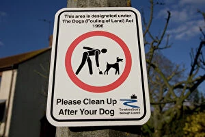 Images Dated 30th November 2007: Please clean up after your dog sign, UK - it is now obligatory to clean up dog mess